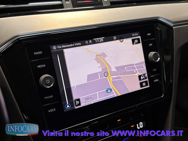 VOLKSWAGEN Passat Variant usata, con ESP
