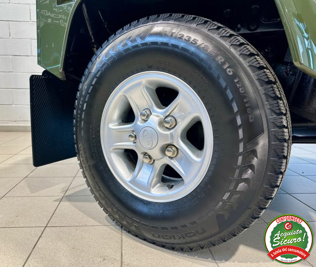 LAND ROVER Defender usata, con Trazione integrale