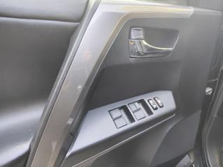 TOYOTA RAV 4 usata, con Servosterzo