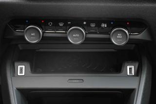 CITROEN E-C4 usata, con Volante in pelle