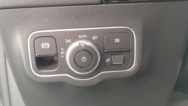 MERCEDES-BENZ EQA usata, con Portellone posteriore elettrico