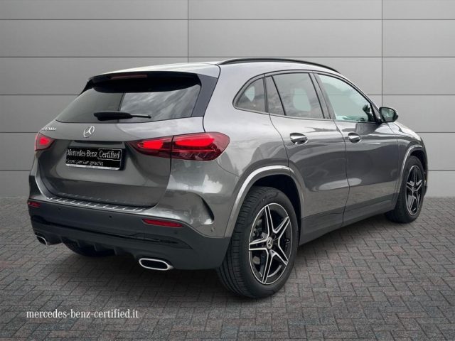 MERCEDES-BENZ GLA 200 usata, con Airbag