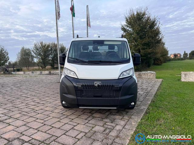 PEUGEOT Boxer usata, con Airbag