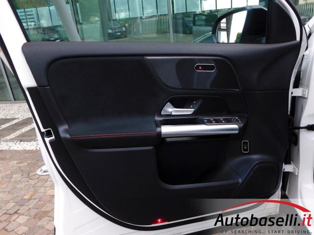 MERCEDES-BENZ GLA 200 usata, con MP3