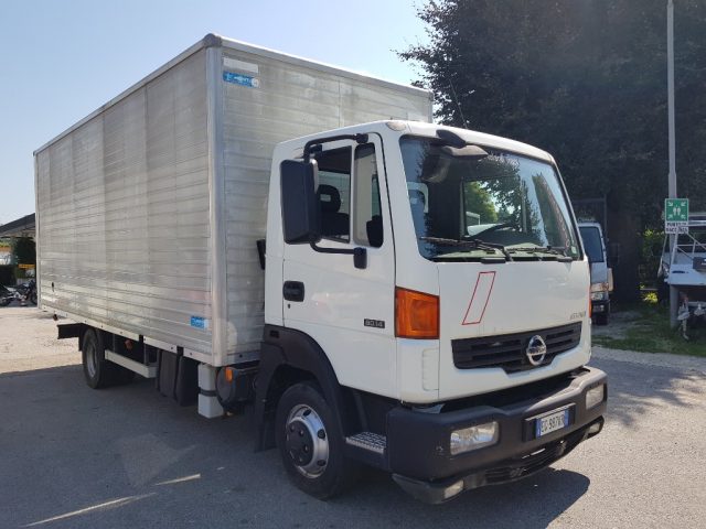 NISSAN usata 0