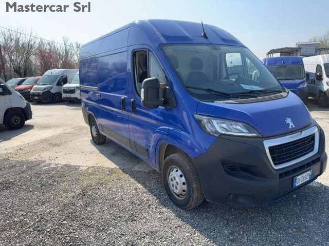 PEUGEOT Boxer usata, con ABS
