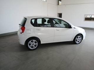 CHEVROLET Aveo usata, con Autoradio
