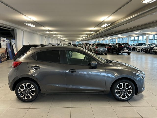 MAZDA 2 usata, con Cerchi in lega