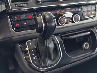 VOLKSWAGEN Multivan usata, con Controllo automatico clima