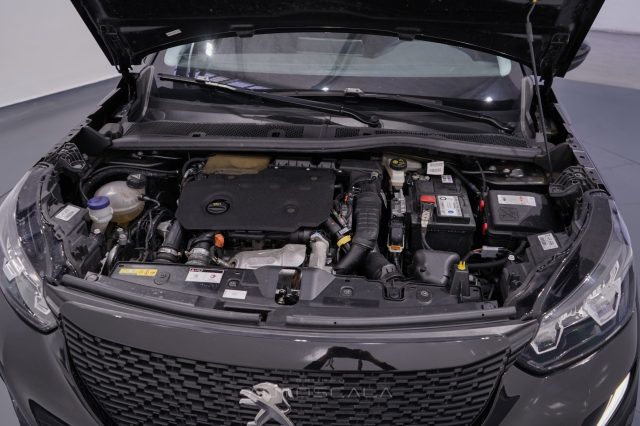 PEUGEOT 2008 usata, con Apple CarPlay