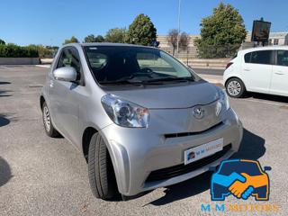 TOYOTA iQ usata, con Airbag laterali