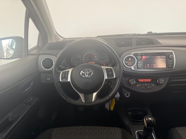 TOYOTA Yaris usata 7