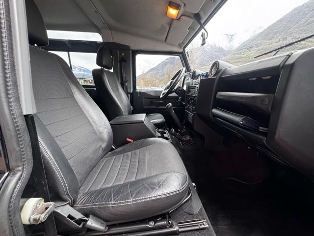 LAND ROVER Defender usata, con Climatizzatore