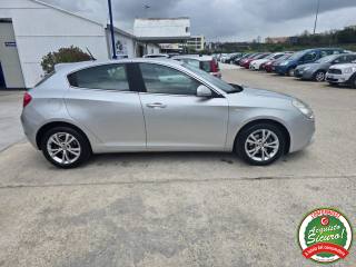 ALFA ROMEO Giulietta usata, con Autoradio
