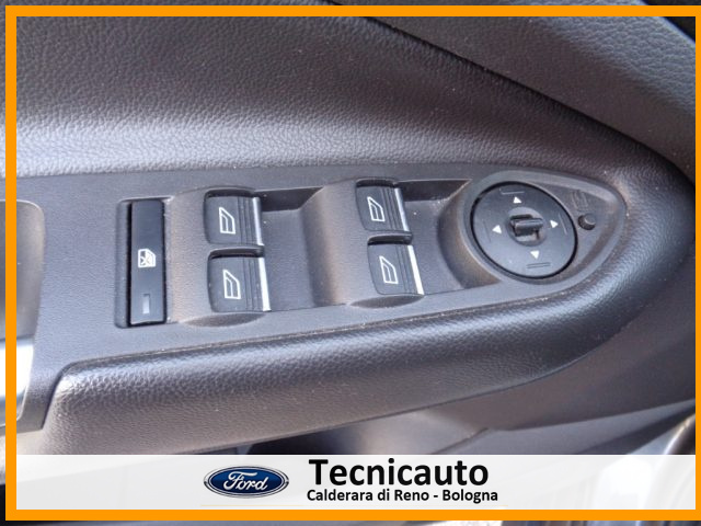 FORD Kuga usata, con Sistema di navigazione