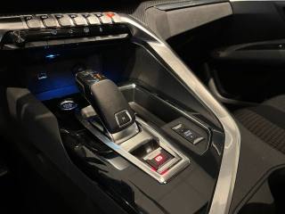 PEUGEOT 5008 usata, con Cerchi in lega