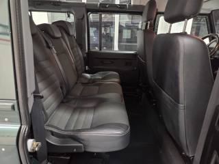 LAND ROVER Defender usata, con Lettore CD