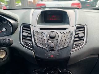 FORD Fiesta usata, con Vetri oscurati