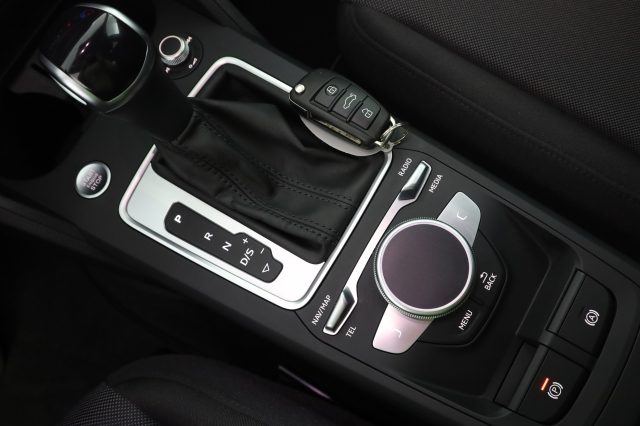 AUDI Q2 usata 21