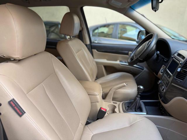 HYUNDAI Santa Fe usata, con Sensori di parcheggio posteriori