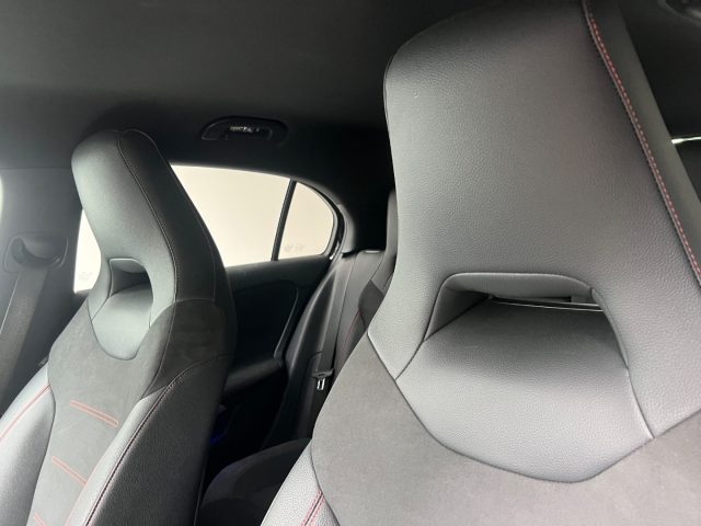 MERCEDES-BENZ A 180 usata, con Airbag testa