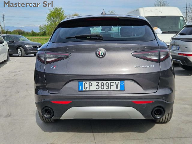 ALFA ROMEO Stelvio usata, con Chiusura centralizzata