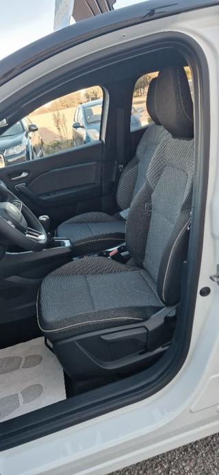 RENAULT Captur usata, con Volante in pelle