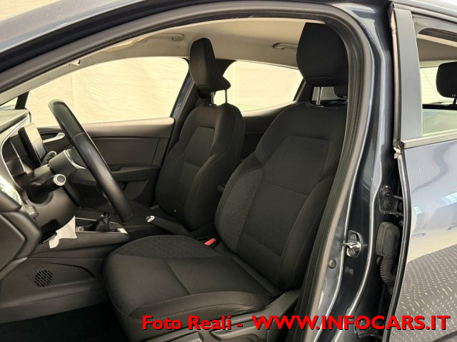 RENAULT Clio usata, con Alzacristalli elettrici