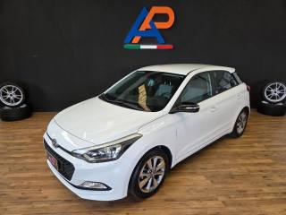 HYUNDAI i20 usata, con Airbag