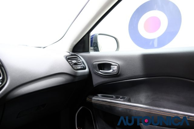 JEEP Compass usata, con Sensori di parcheggio anteriori