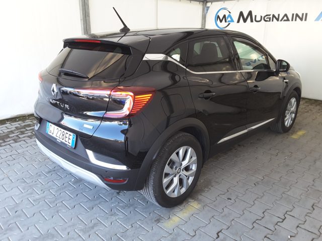 RENAULT Captur usata, con Volante in pelle