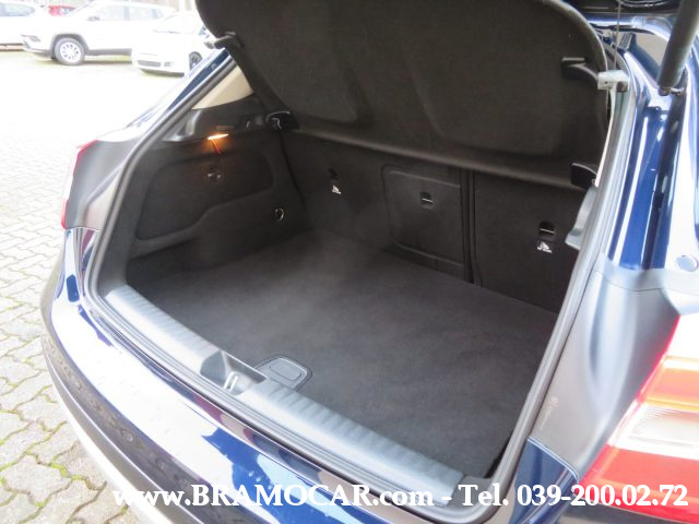 MERCEDES-BENZ GLA 180 usata, con Chiusura centralizzata telecomandata