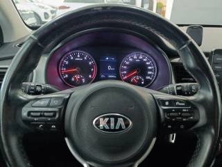 KIA Stonic usata, con Autoradio digitale