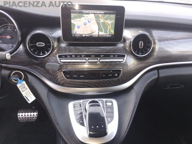 MERCEDES-BENZ V 220 usata, con Cruise Control
