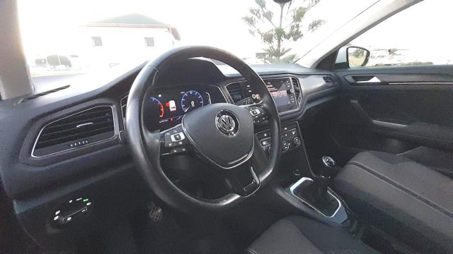 VOLKSWAGEN T-Roc usata, con Autoradio digitale