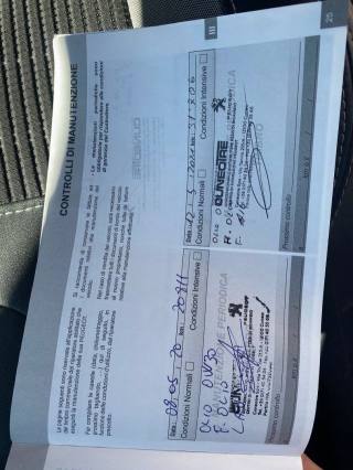 PEUGEOT 2008 usata, con Autoradio