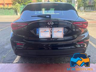 INFINITI Q30 usata, con Airbag Passeggero
