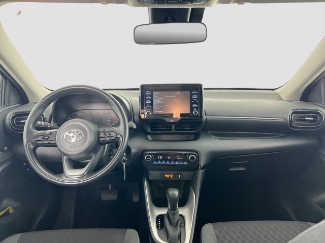 TOYOTA Yaris usata 10