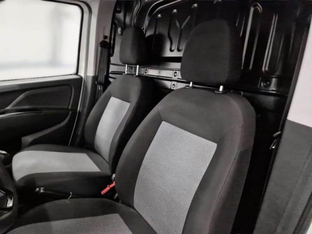FIAT Doblo usata, con USB