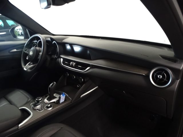 ALFA ROMEO Stelvio usata, con Regolazione elettrica sedili