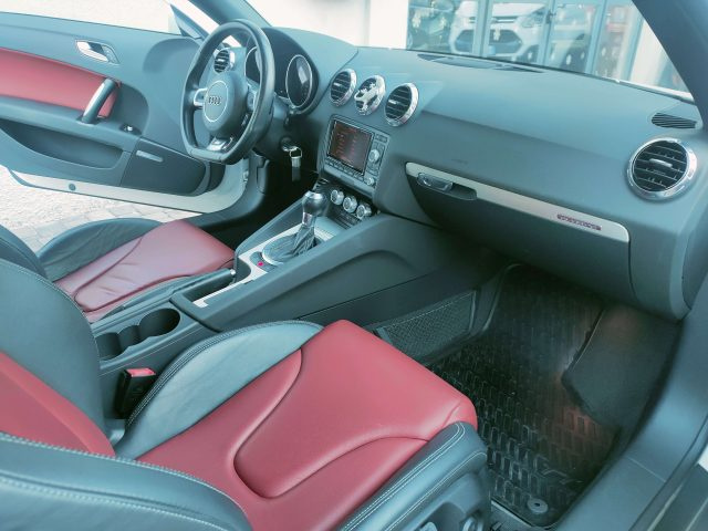 AUDI TT usata, con Controllo automatico clima