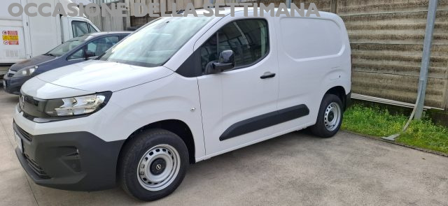 OPEL Combo usata 32