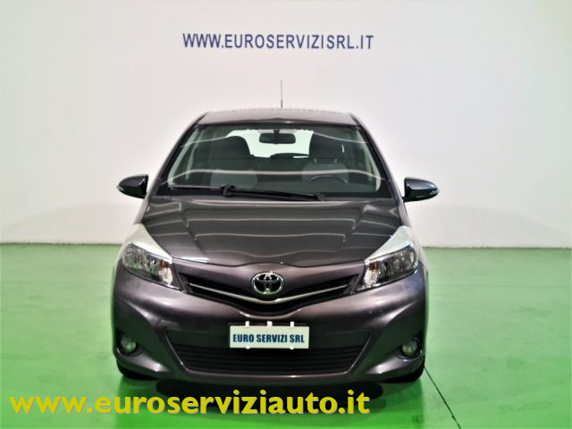 TOYOTA Yaris usata 41
