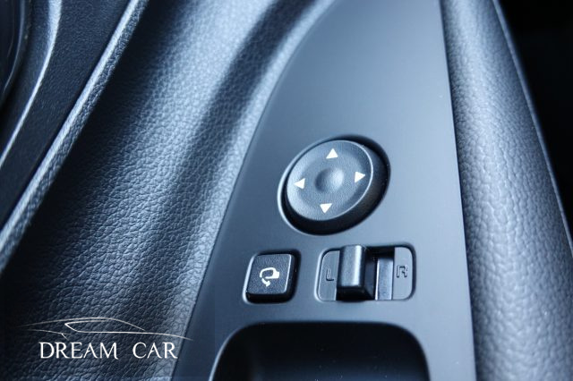 HYUNDAI i20 usata, con Sedile posteriore sdoppiato