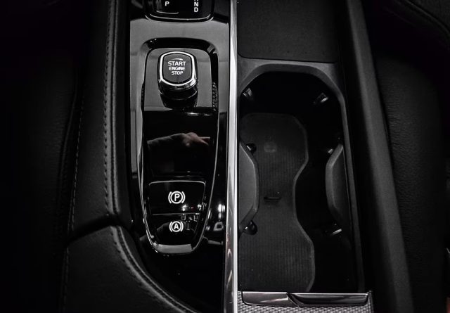 VOLVO XC90 usata, con Touch screen