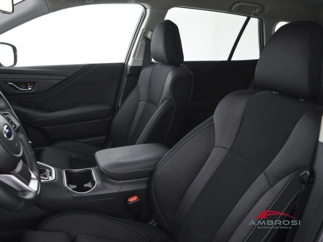 SUBARU OUTBACK usata 8