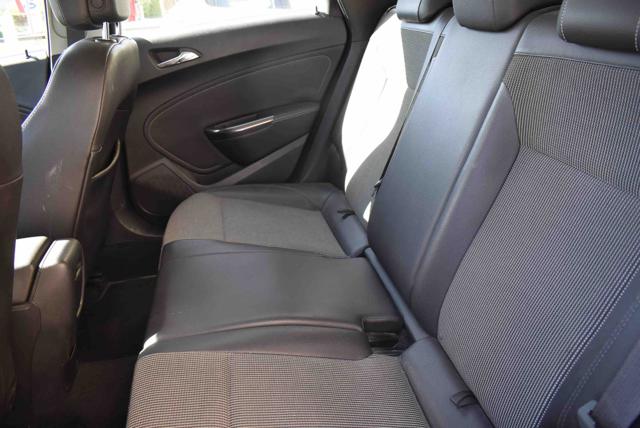 OPEL Astra usata, con Servosterzo