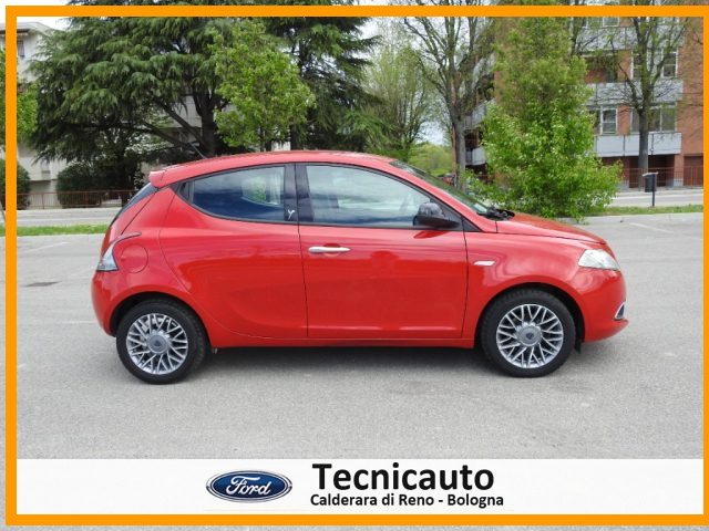 LANCIA Ypsilon usata, con Controllo trazione