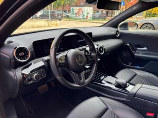 MERCEDES-BENZ A 180 usata, con Cronologia tagliandi