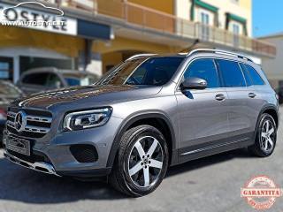 MERCEDES-BENZ GLB 200 usata, con Sedile posteriore sdoppiato